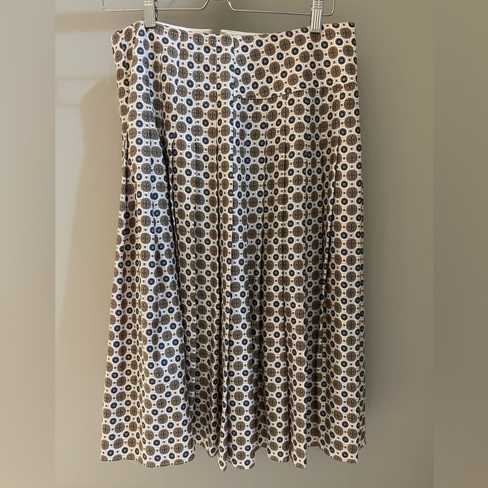 Tory Burch Silk Logo Geometric A-Line pleated Skirt, size 8